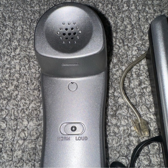 DURABRAND PH 3235 13 Memory Speakerphone Flash Redial Pause Cord Desk Telephone - Picture 14 of 16